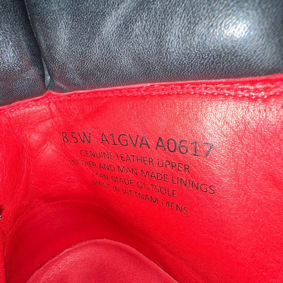 Offers Welcomed! Timberland Black Helcor 6-Inch Waterproof Boots, Men's 8.5 - Picture 10 of 11